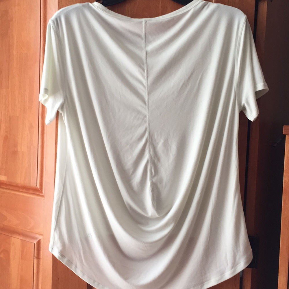 EUC White Lululemon T Shirt Size 6